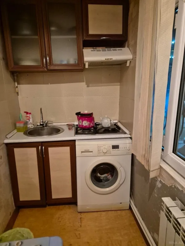 Satılır 3 otaqlı mənzil 42 m²