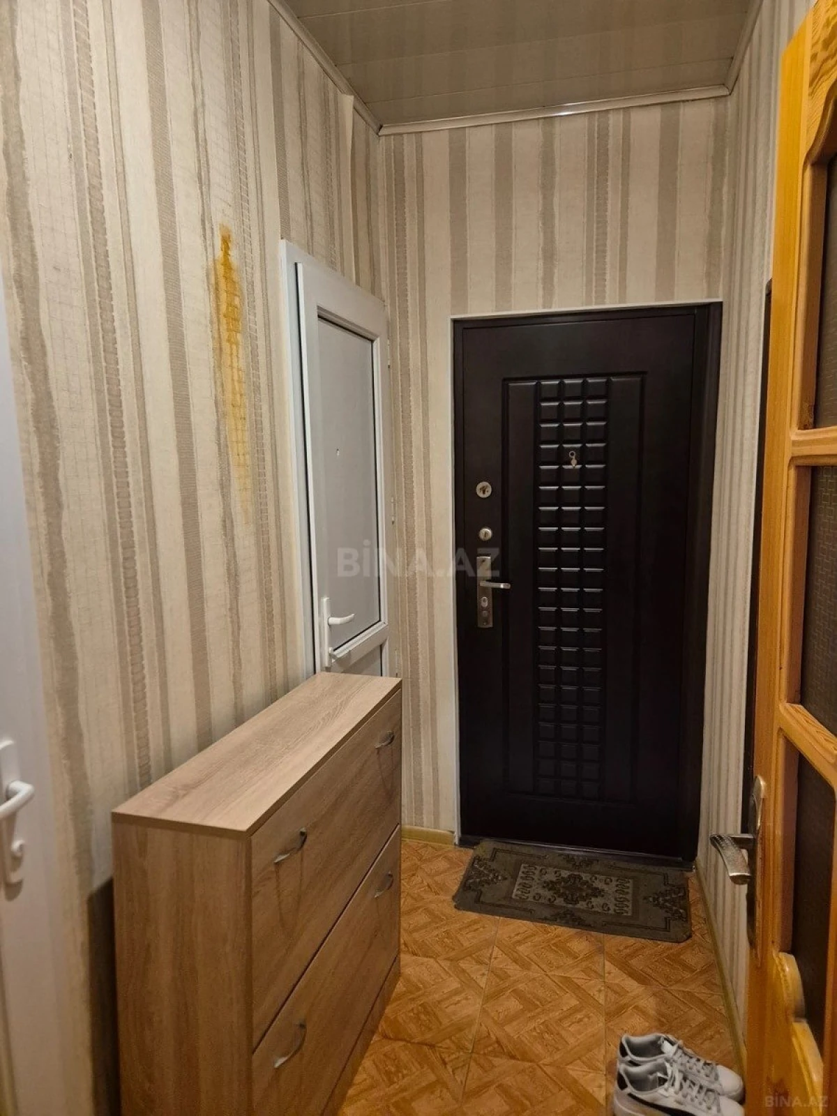 Satılır 3 otaqlı mənzil 42 m²