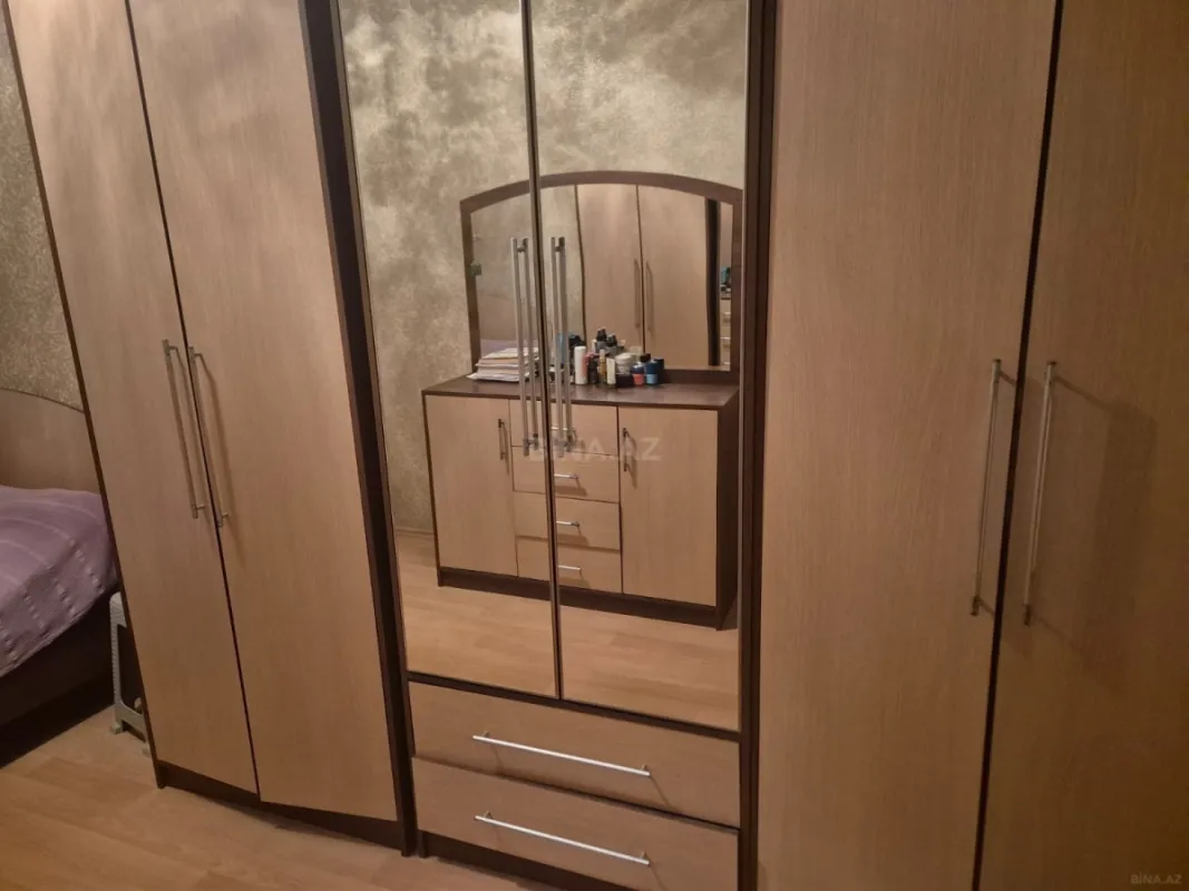 Satılır 3 otaqlı mənzil 42 m²