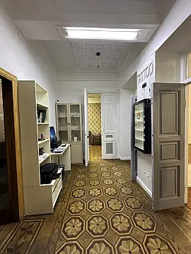 Kirayə verilir 3 otaqlı ofis 100 m²