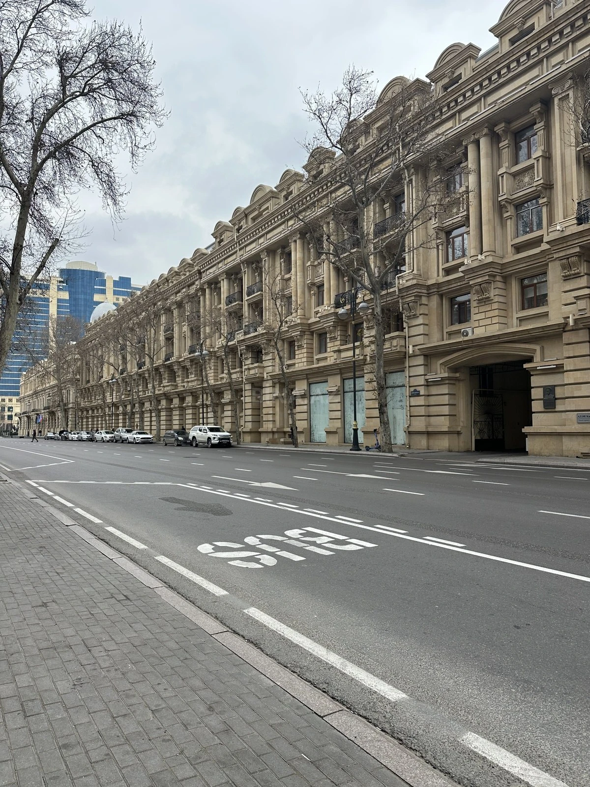 Kirayə verilir 3 otaqlı ofis 100 m²