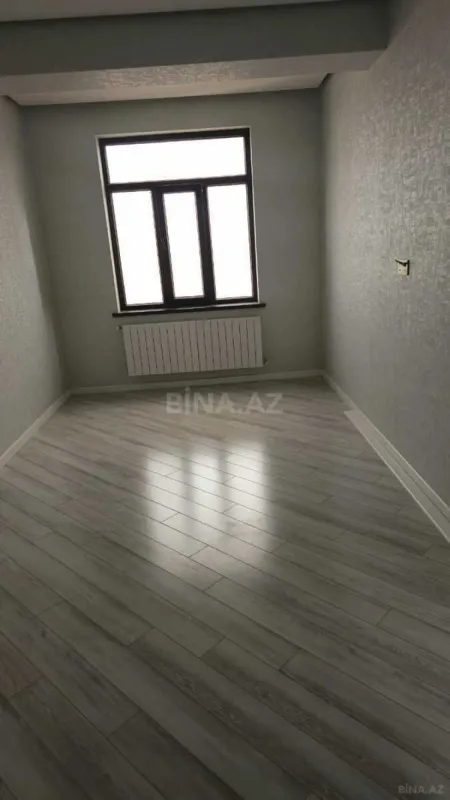 Satılır 4 otaqlı mənzil 145 m²