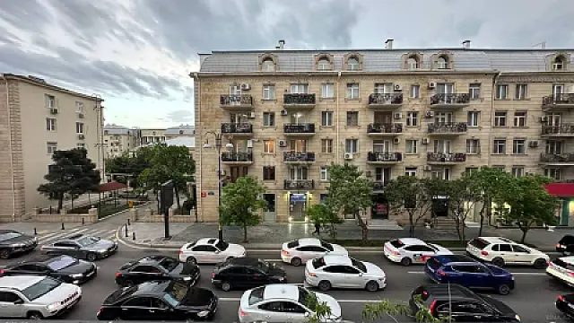 Satılır 2 otaqlı mənzil 50 m²