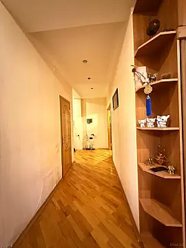 Satılır 3 otaqlı mənzil 115 m²
