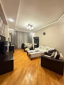 Satılır 3 otaqlı mənzil 115 m² — Bakı, İnşaatçılar 3 otaq 115.00 m²