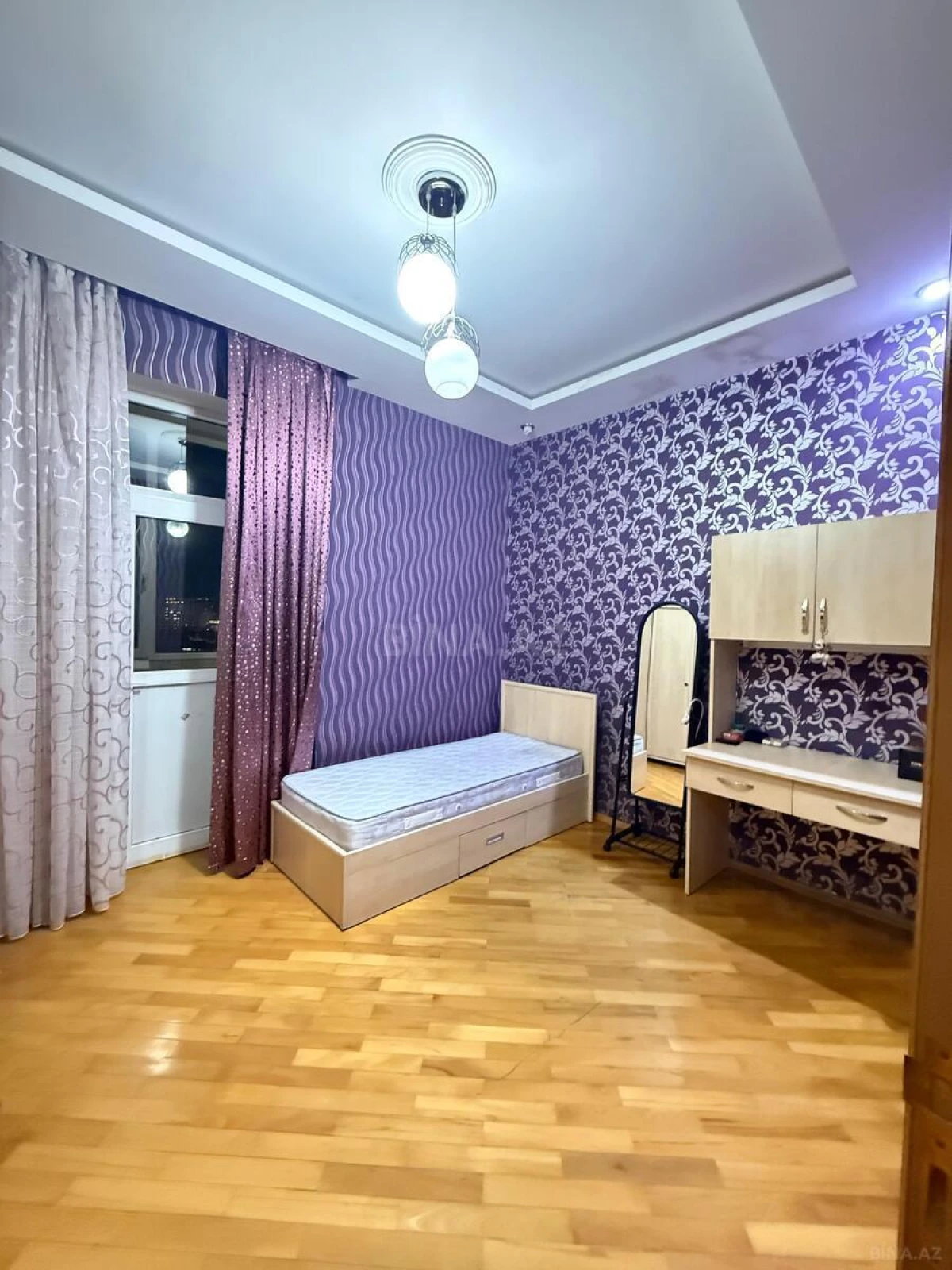 Satılır 3 otaqlı mənzil 115 m²