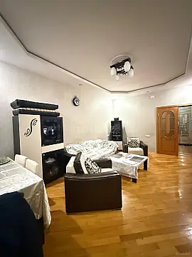 Satılır 3 otaqlı mənzil 115 m²