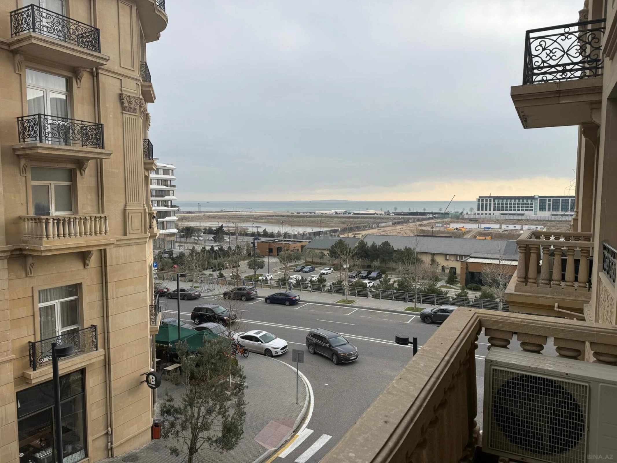 Kirayə verilir 3 otaqlı ofis 140 m²