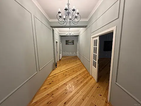 Kirayə verilir 3 otaqlı ofis 140 m²