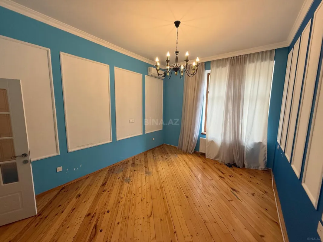 Kirayə verilir 3 otaqlı ofis 140 m²