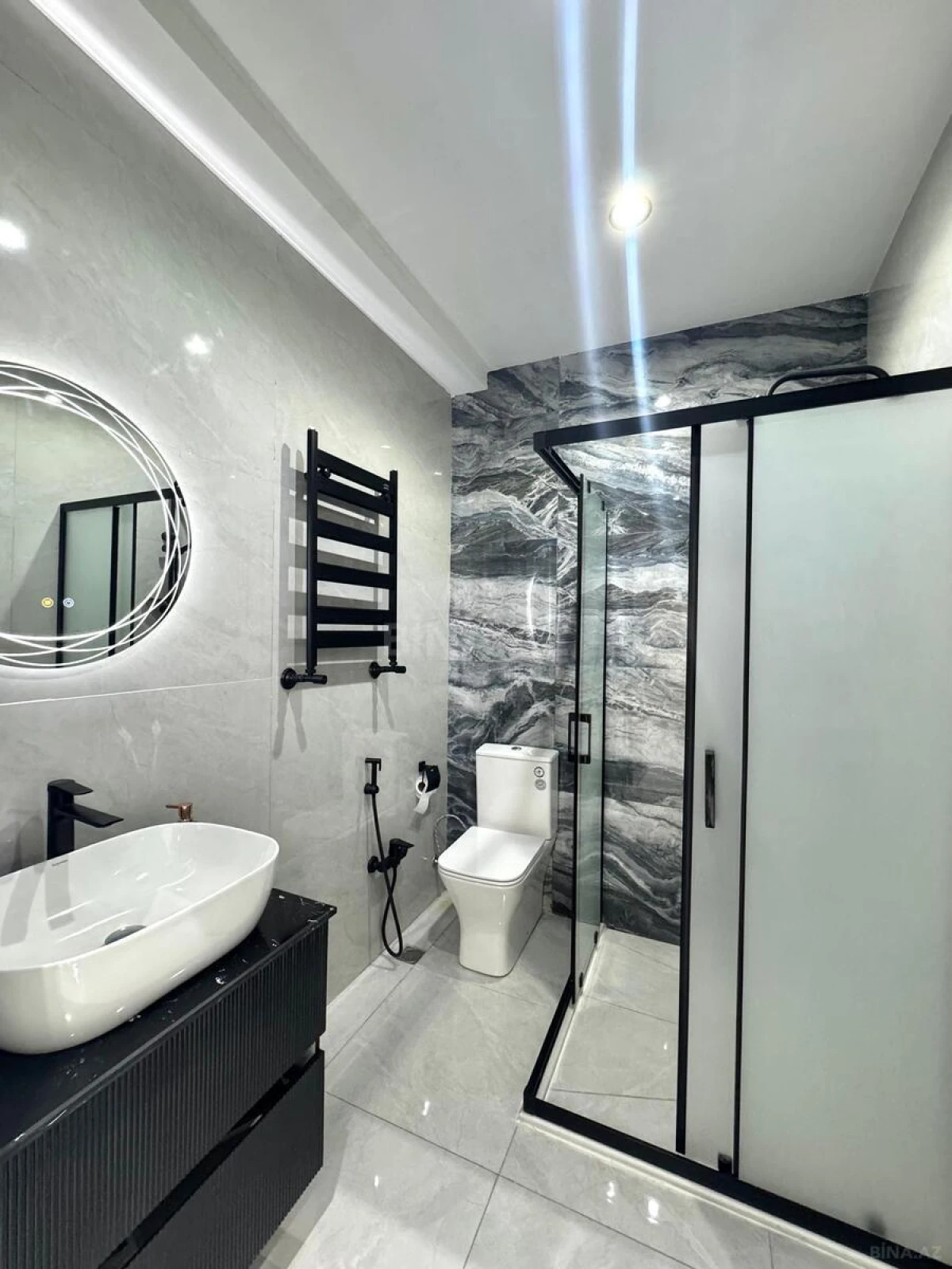 Satılır 2 otaqlı mənzil 55 m²