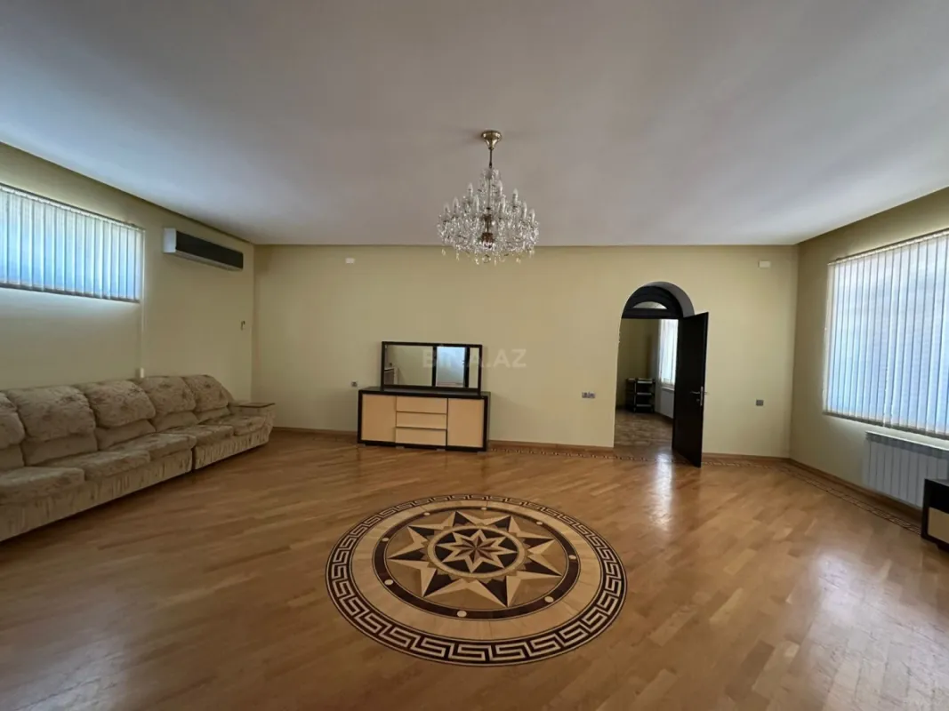 Kirayə verilir obyekt 950 m²