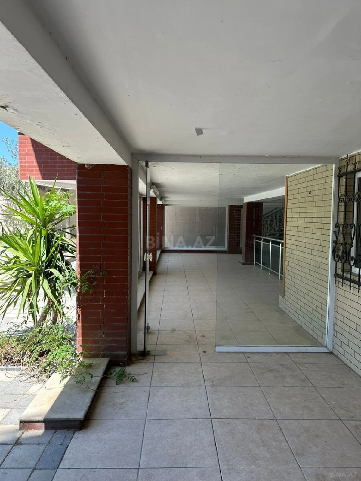 Kirayə verilir obyekt 950 m²