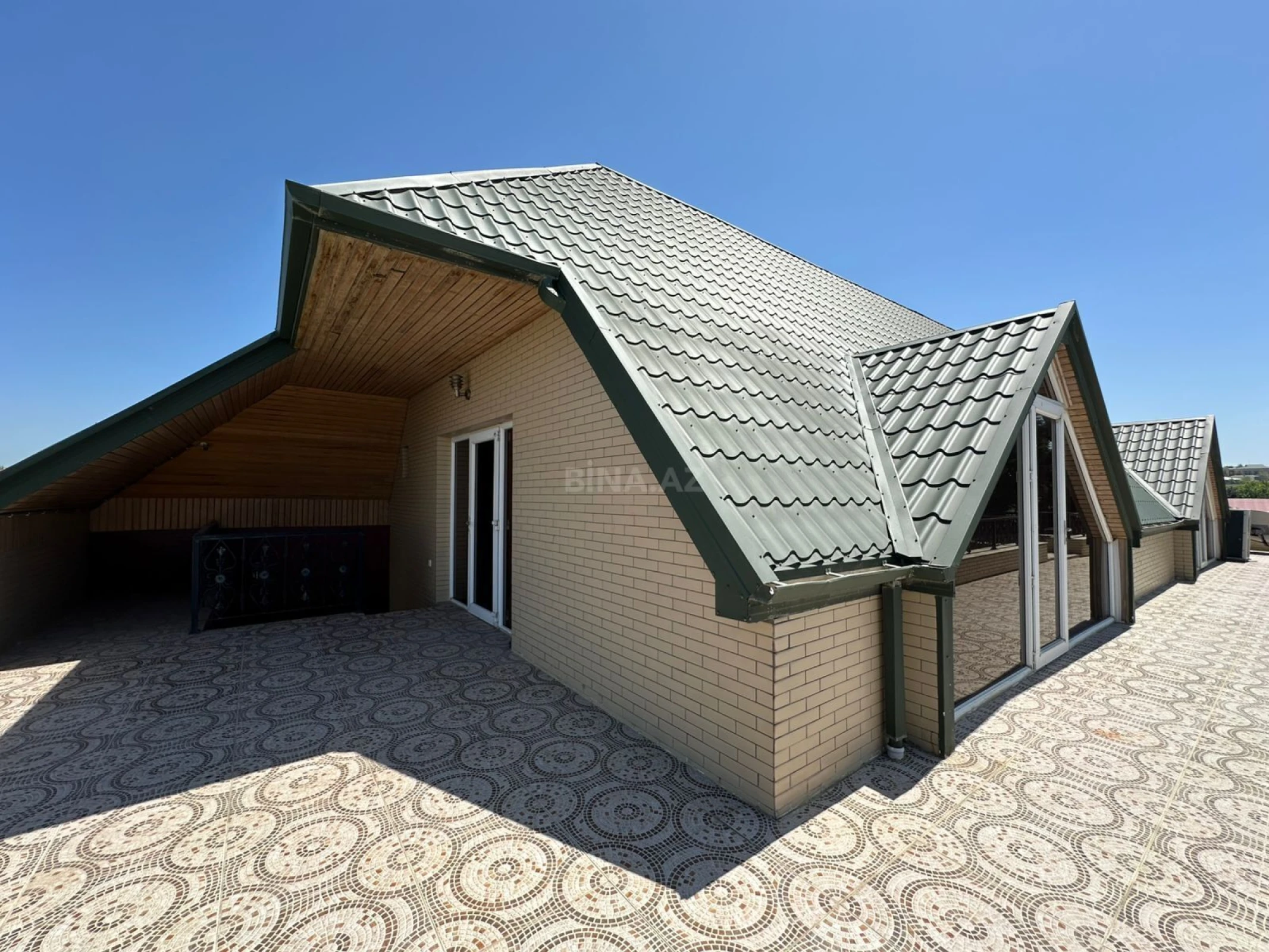 Kirayə verilir obyekt 950 m²