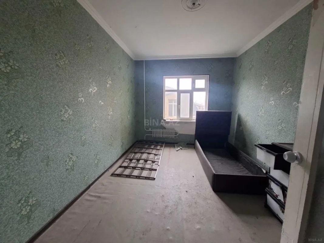 Satılır 4 otaqlı mənzil 110 m²