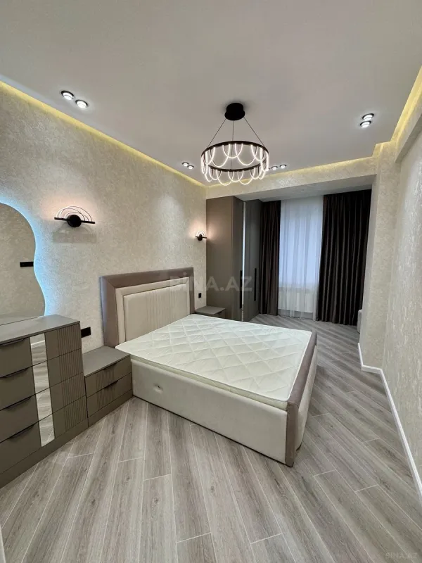 Satılır 3 otaqlı mənzil 107 m²