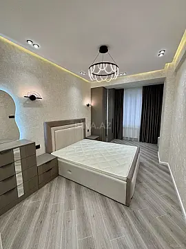 Satılır 3 otaqlı mənzil 107 m²