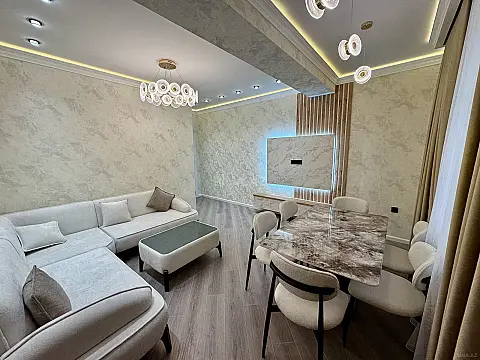 Satılır 3 otaqlı mənzil 107 m²