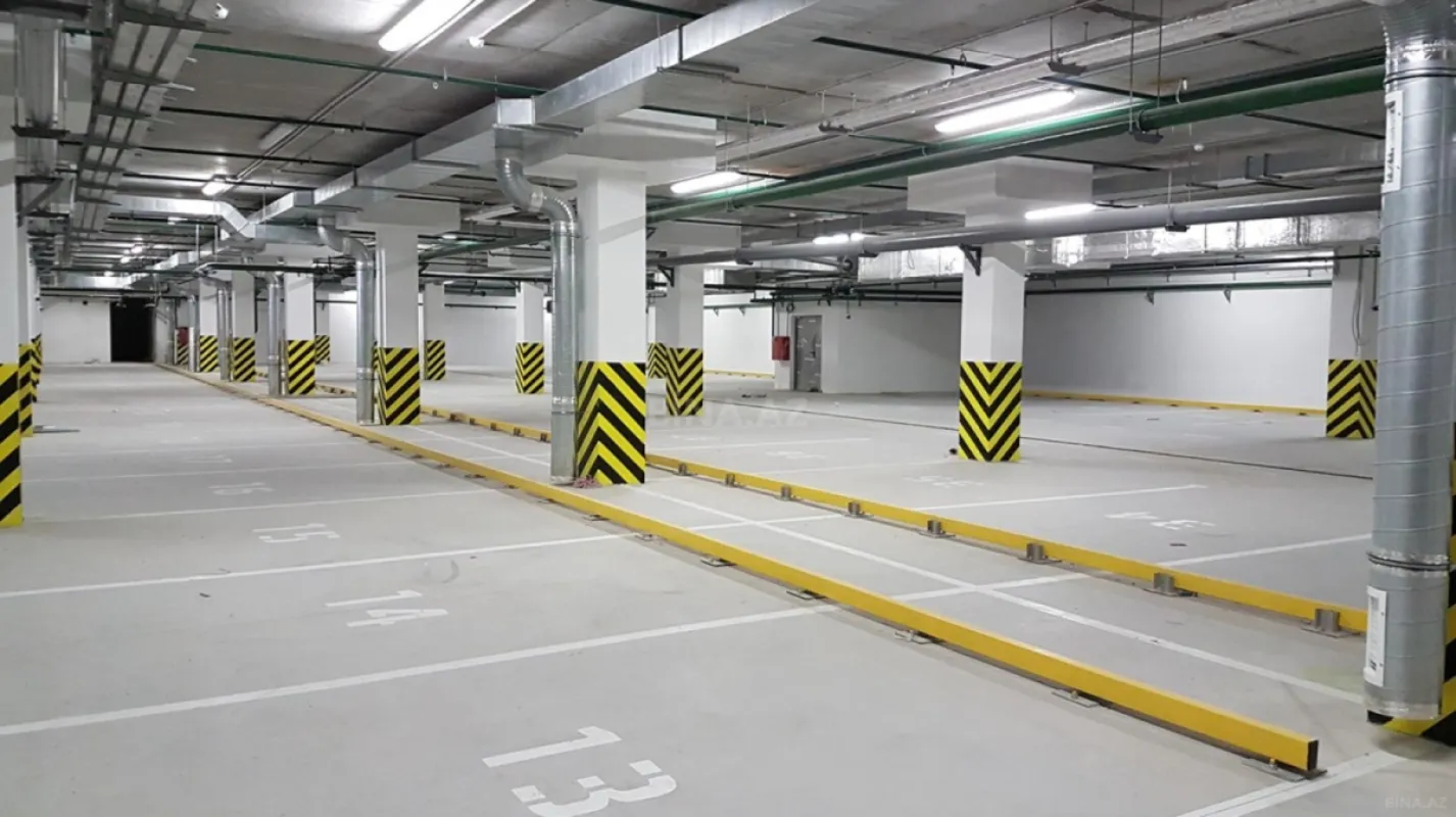 Satılır 3 otaqlı mənzil 145 m²