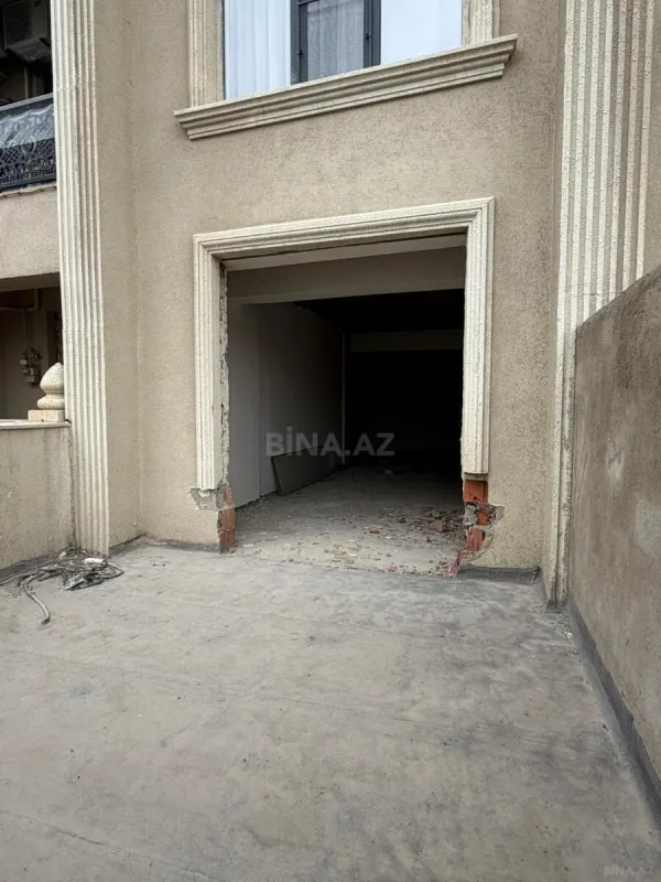 Satılır 3 otaqlı mənzil 145 m²