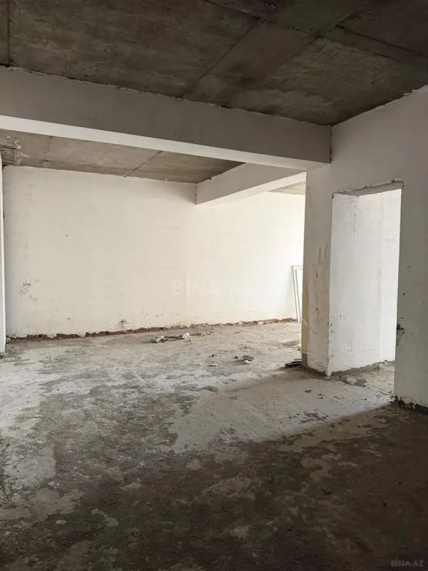 Satılır 3 otaqlı mənzil 145 m²