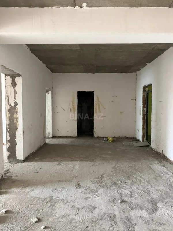 Satılır 3 otaqlı mənzil 145 m²