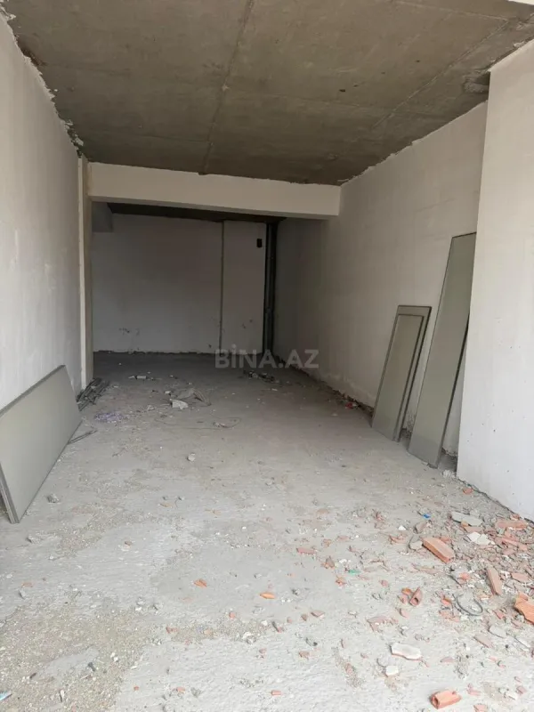 Satılır 3 otaqlı mənzil 145 m²