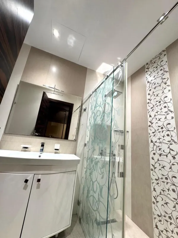 Kirayə verilir 4 otaqlı mənzil 174 m²