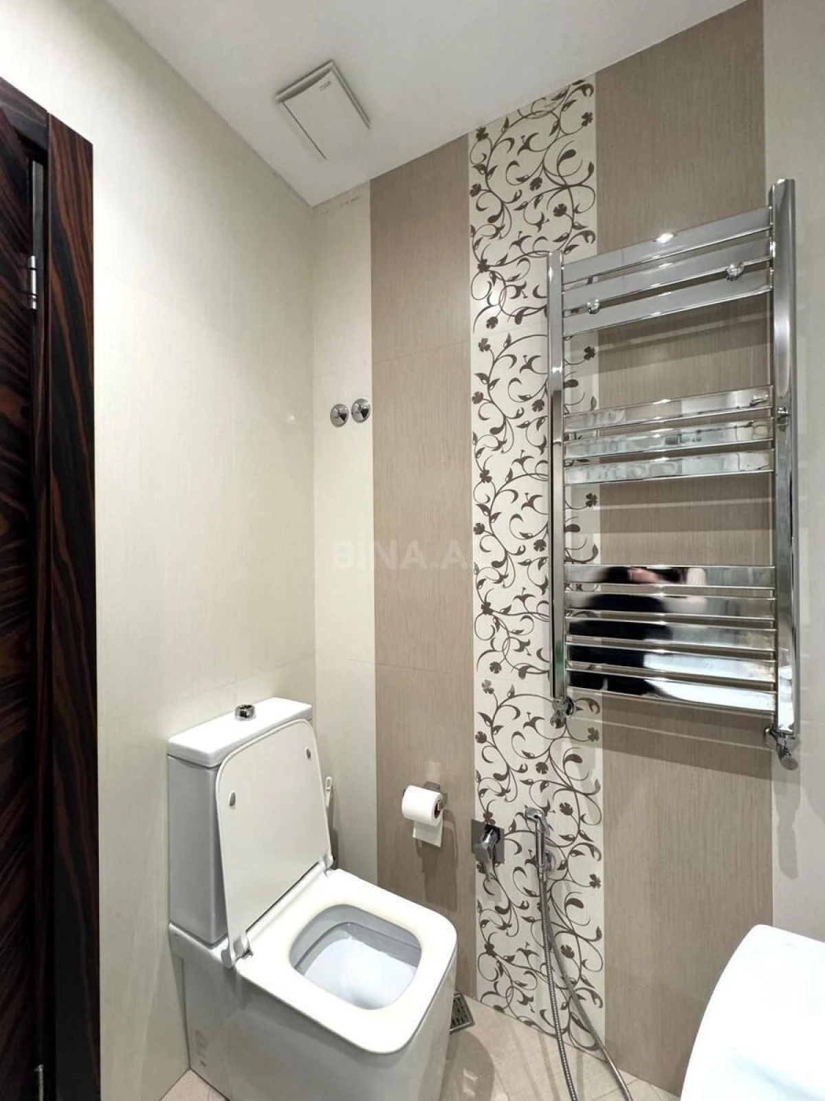 Kirayə verilir 4 otaqlı mənzil 174 m²