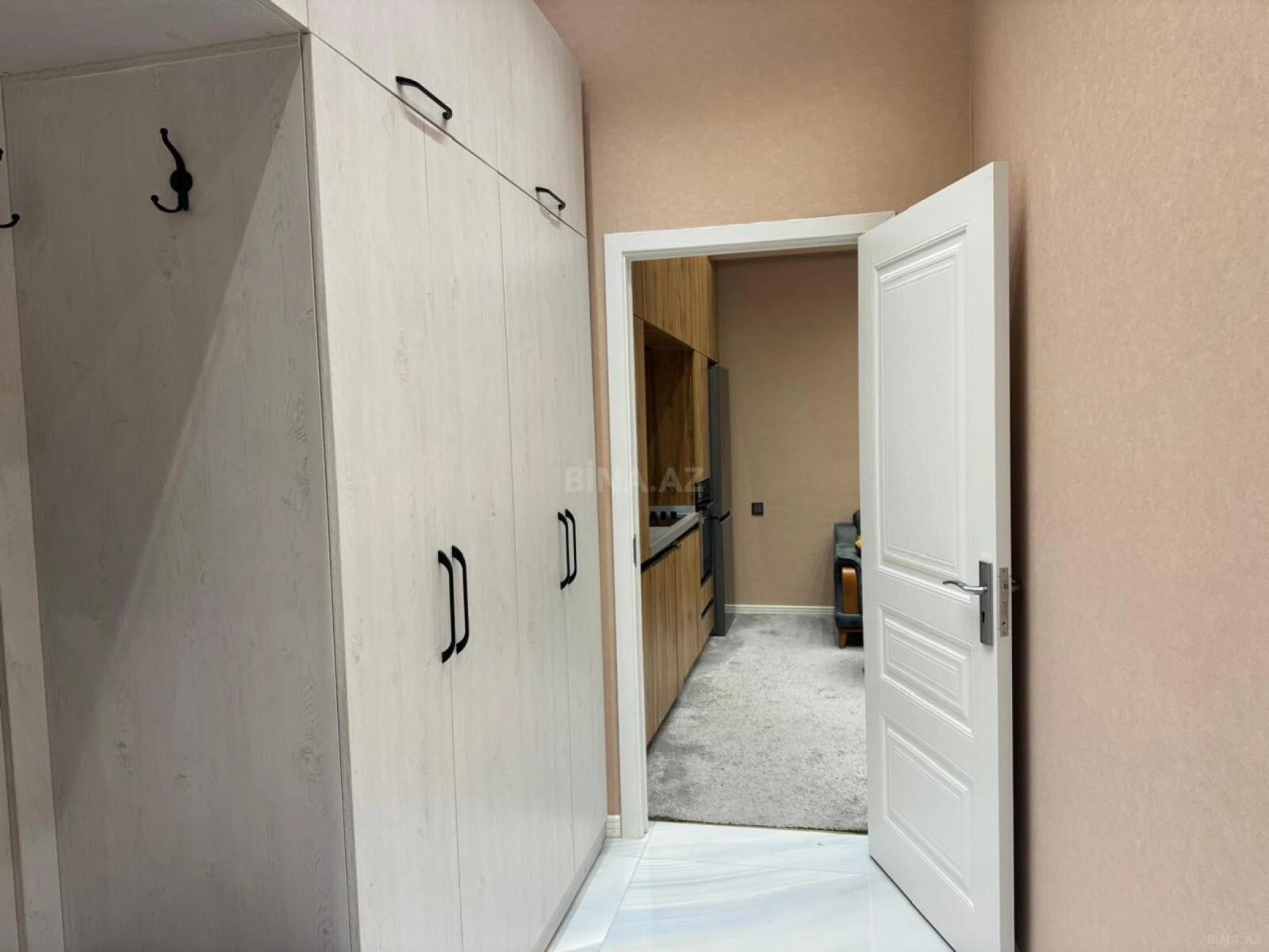 Satılır 2 otaqlı mənzil 85 m²