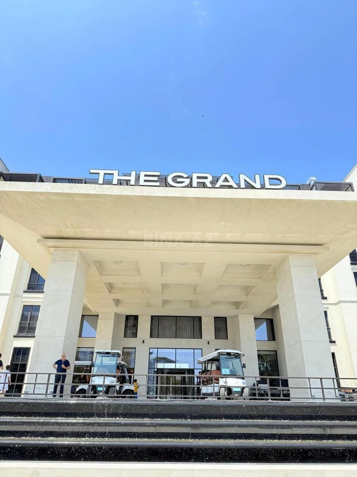 Kirayə verilir 2 otaqlı mənzil 93 m²