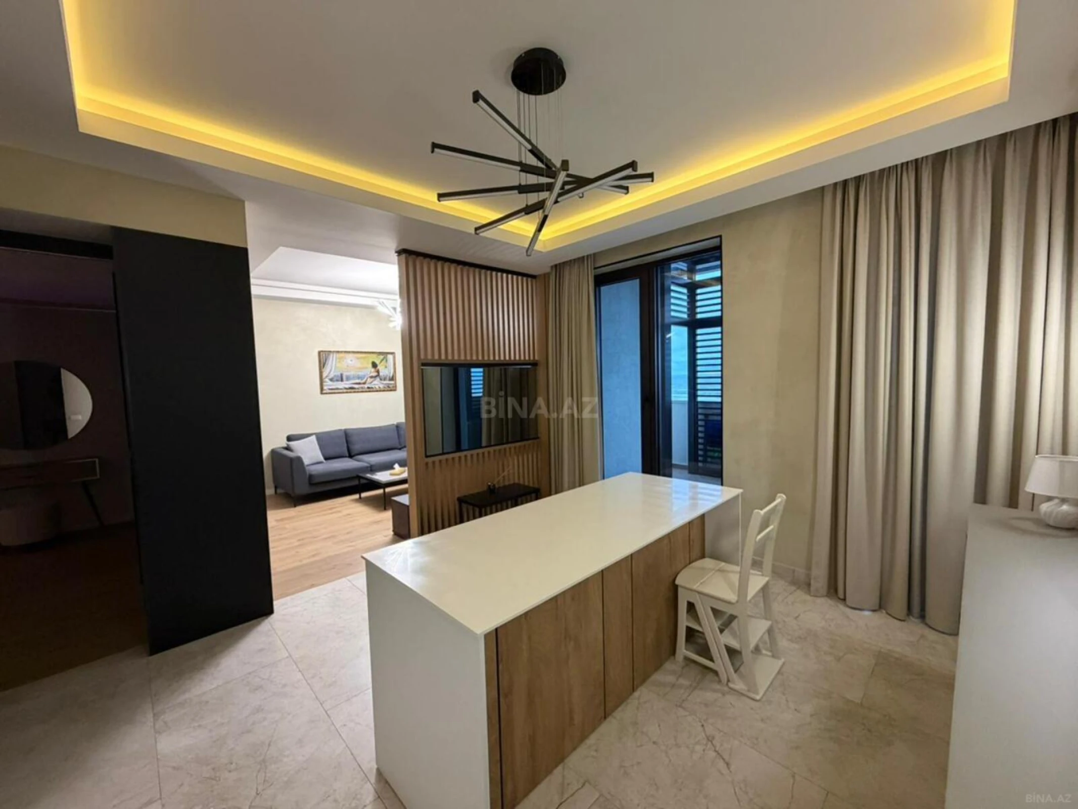 Kirayə verilir 2 otaqlı mənzil 93 m²