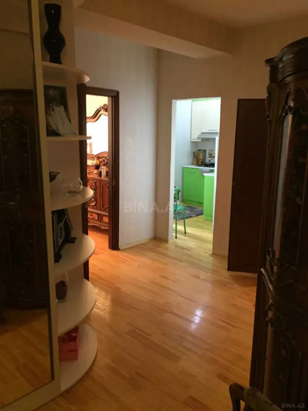 Satılır 2 otaqlı mənzil 66 m²