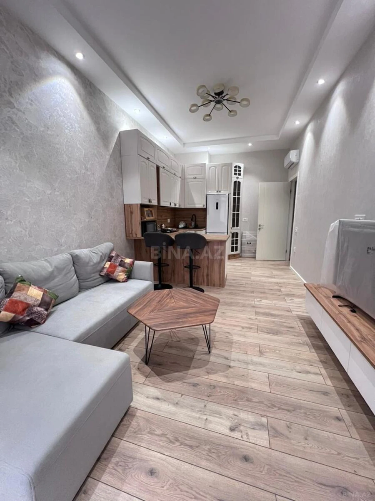 Kirayə verilir 2 otaqlı mənzil 59 m²