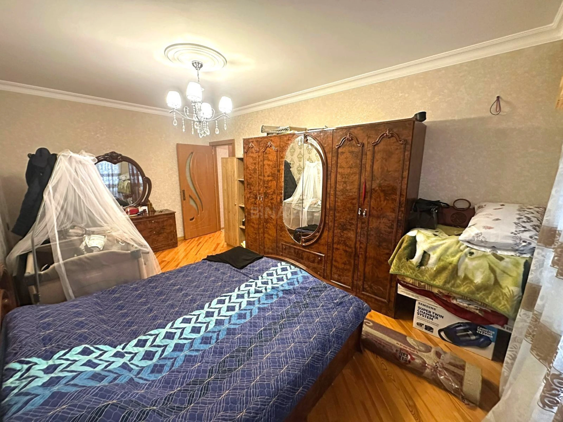 Satılır 4 otaqlı mənzil 100 m²