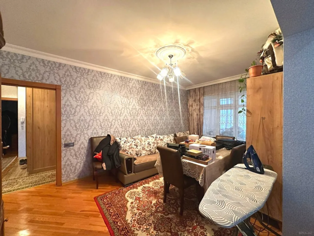 Satılır 4 otaqlı mənzil 100 m²