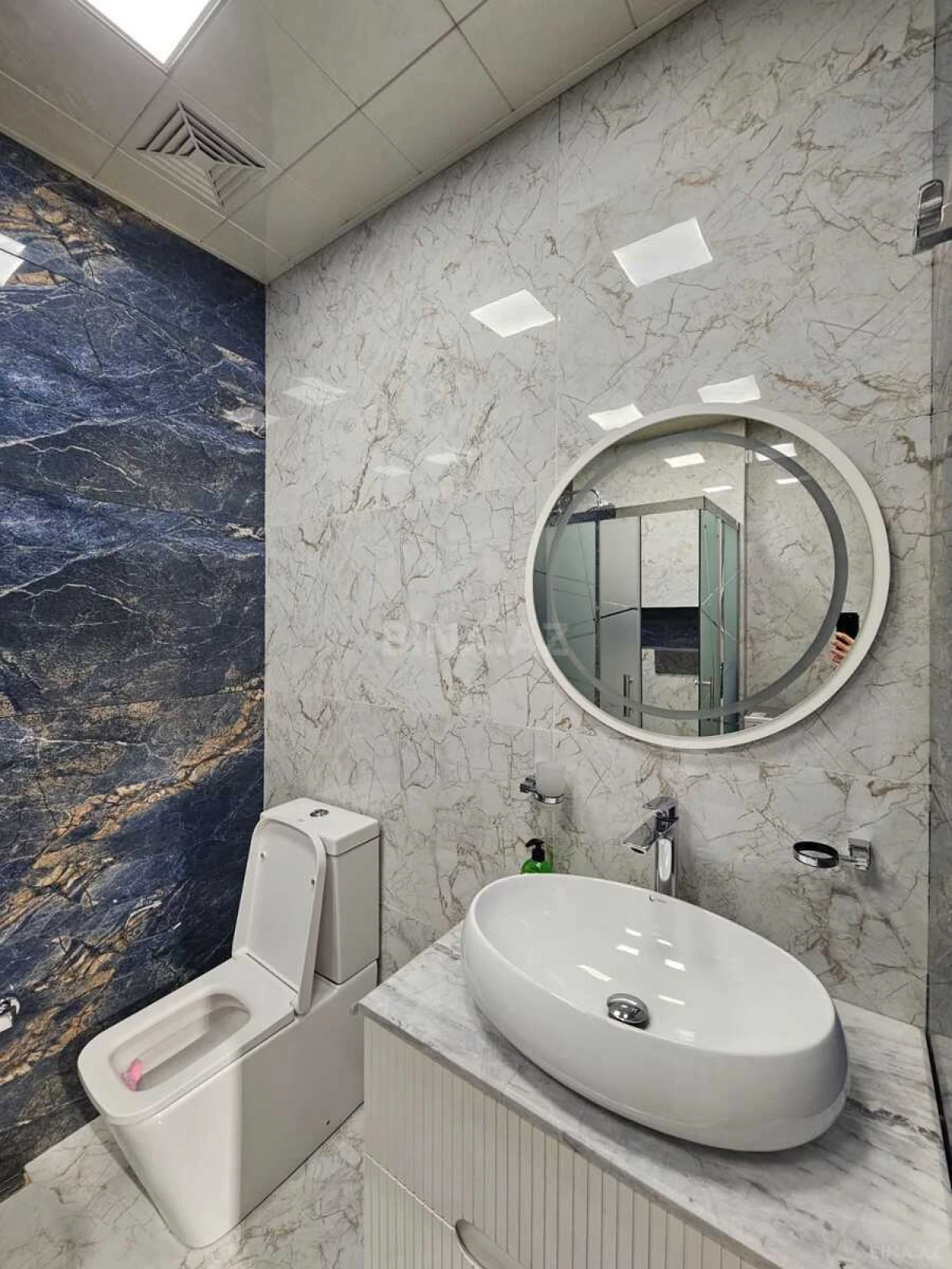 Kirayə verilir 4 otaqlı mənzil 175 m²