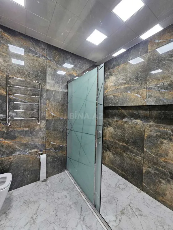 Kirayə verilir 4 otaqlı mənzil 175 m²