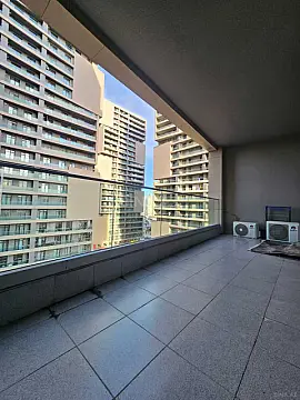 Kirayə verilir 4 otaqlı mənzil 175 m²