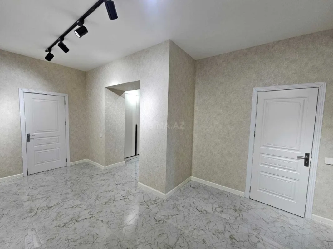 Kirayə verilir 4 otaqlı mənzil 175 m²