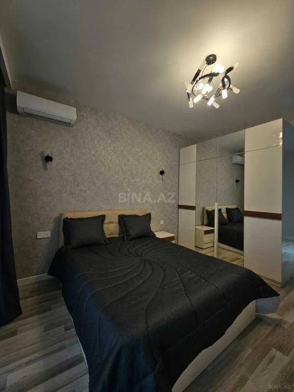 Kirayə verilir 4 otaqlı mənzil 175 m²