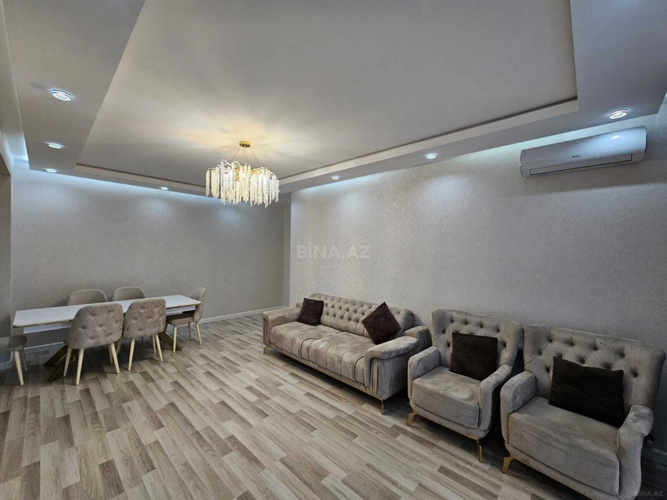 Kirayə verilir 4 otaqlı mənzil 175 m²