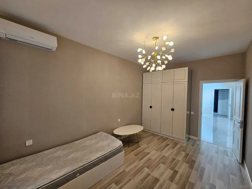 Kirayə verilir 4 otaqlı mənzil 175 m²