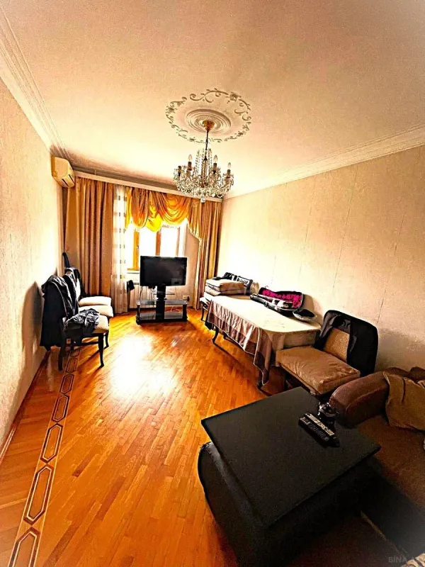 Satılır 3 otaqlı mənzil 85 m²