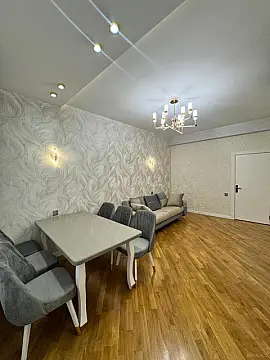 Satılır 2 otaqlı mənzil 90 m²