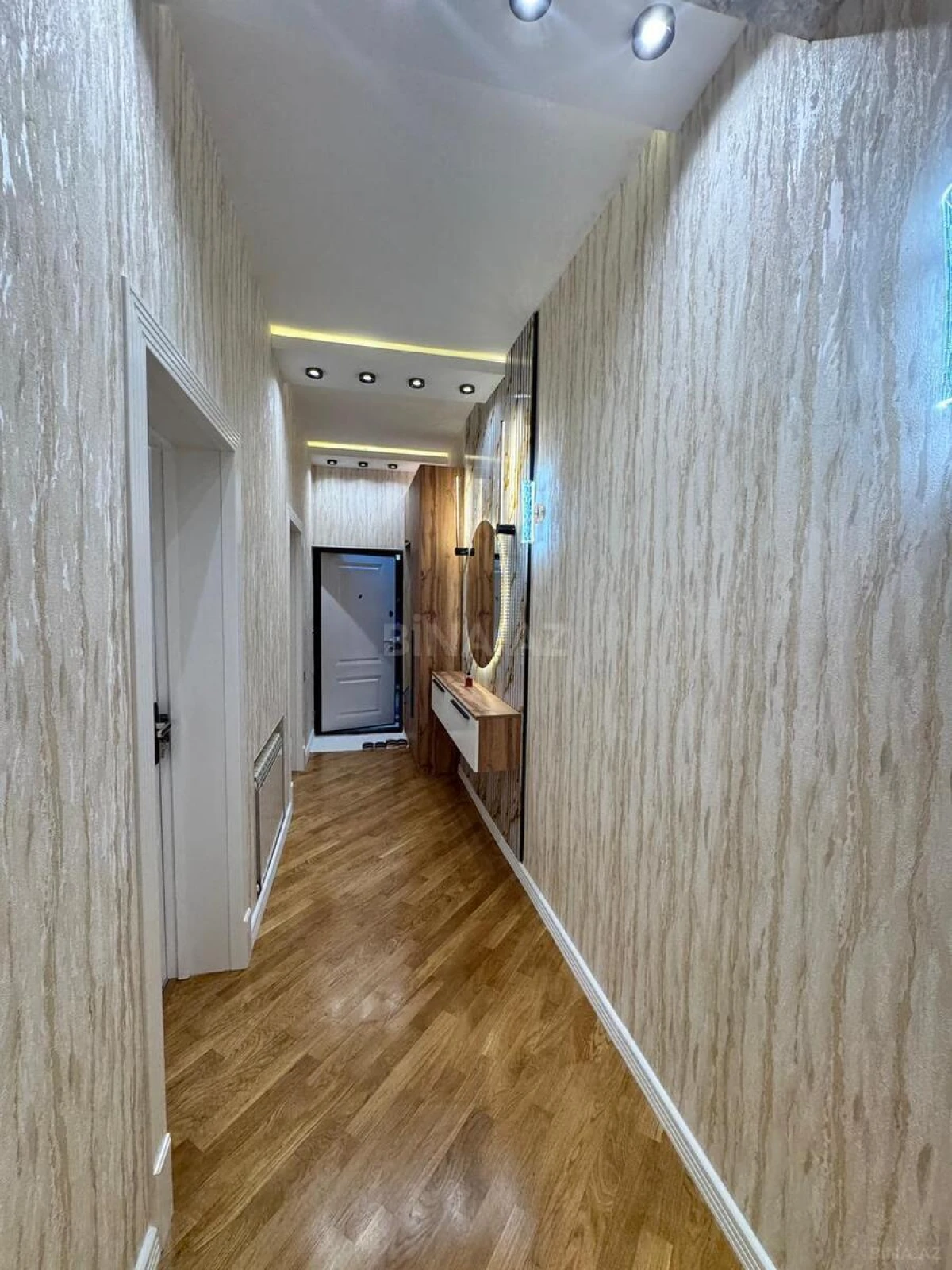 Satılır 2 otaqlı mənzil 90 m²