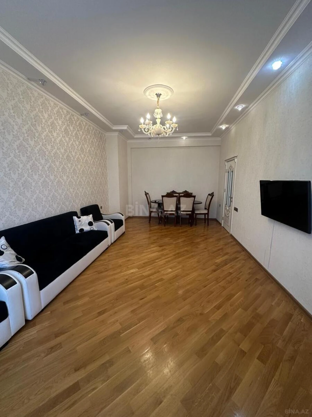 Satılır 2 otaqlı mənzil 88 m²