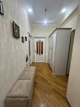 Satılır 2 otaqlı mənzil 88 m²