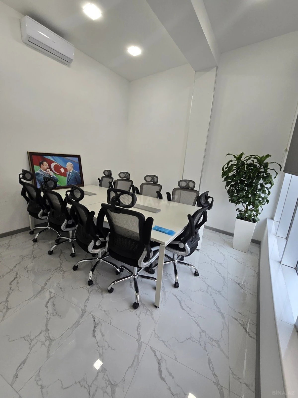 Kirayə verilir 6 otaqlı ofis 190 m²