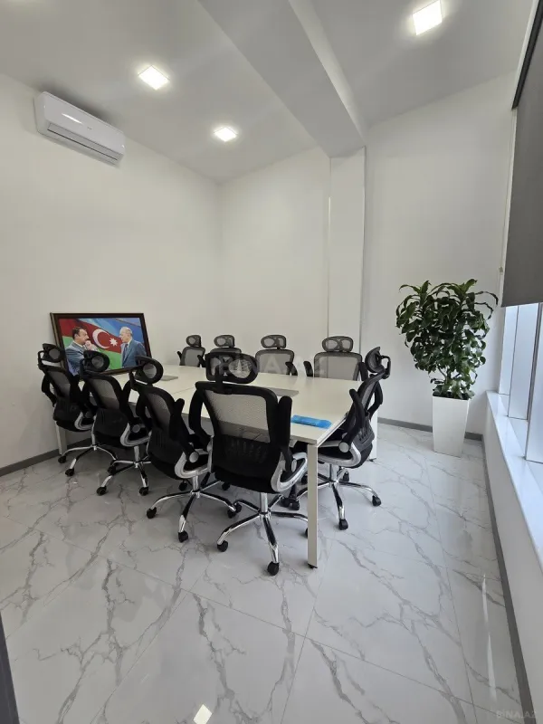 Kirayə verilir 6 otaqlı ofis 190 m²